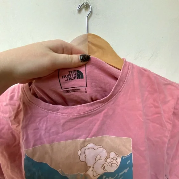 The North Face Tee - Picture 3 of 5